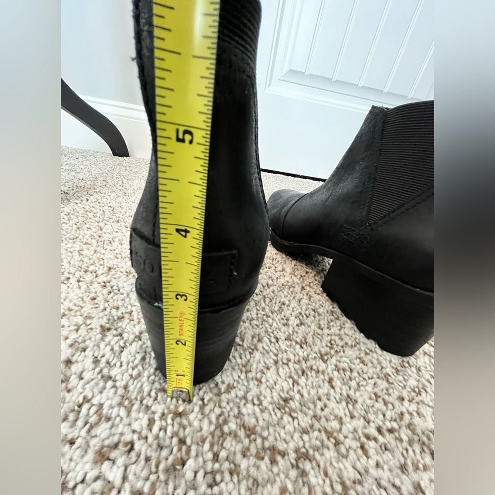 Sorel Black Leather Ankle Booties - Picture 9 of 10
